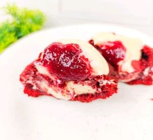 Cookie Red Velvet com Frutas Vermelhas